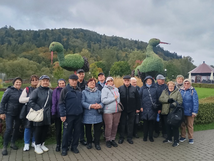 GOPS Gorlice zdjęcie seniorów podczas zajęć