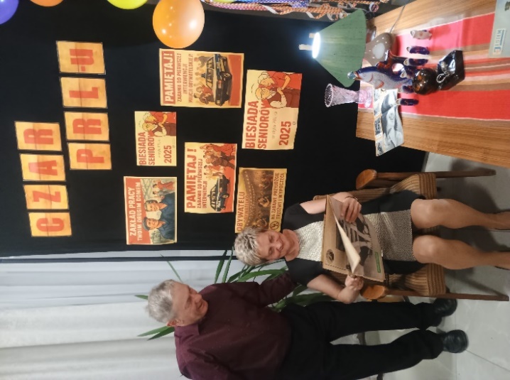 GOPS Gorlice zdjęcie seniorów podczas zajęć