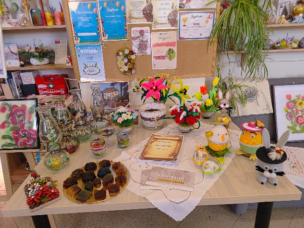 GOPS Gorlice zdjęcie seniorów podczas zajęć