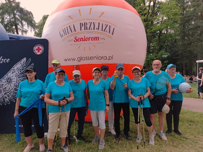 GOPS Gorlice zdjęcie seniorów podczas zajęć